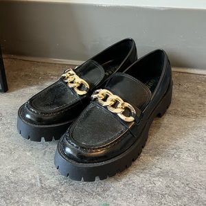 Guess Platform Loafers NWOT